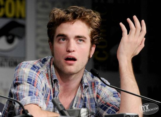 “Cơn ác mộng” của Robert Pattinson: Cuốn sách tiếp theo của “Chạng Vạng” sắp lên kệ ảnh 3
