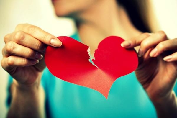 Chồng qua đời vì COVID-19, vợ mới phát hiện ra chồng có “tiểu tam” suốt nhiều năm nay ảnh 3