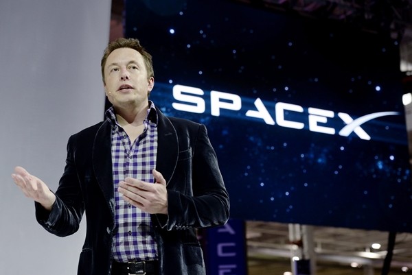 Thách bạn đọc được cái tên mà tỷ phú Elon Musk đặt cho con trai mình ảnh 4