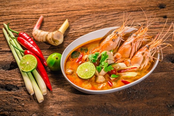 Cộng đồng mạng tranh cãi kịch liệt trước hóa đơn 1 triệu đồng cho 3 món Thái ảnh 2