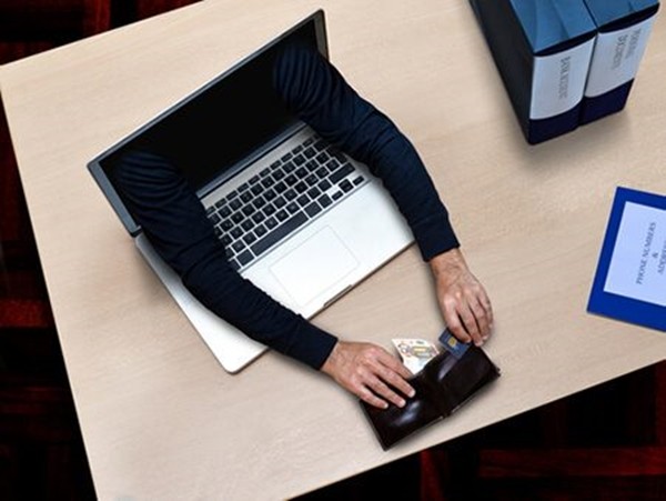 Sinh viên hack tài khoản của thầy giáo lấy 300 triệu đồng, lý do không phải là cần tiền ảnh 1