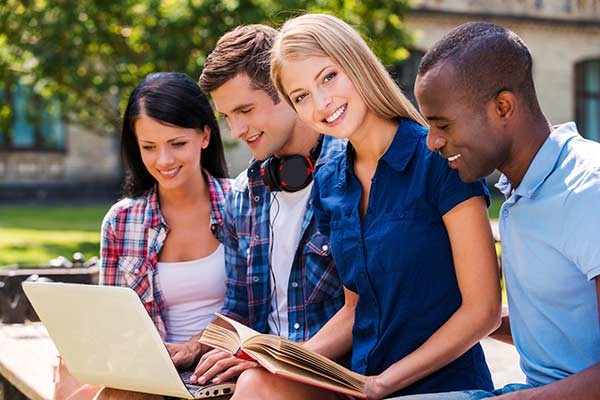 Ít nhất 13 trường ĐH của Anh có thể phải đóng cửa vì khó khăn tài chính do đại dịch ảnh 3