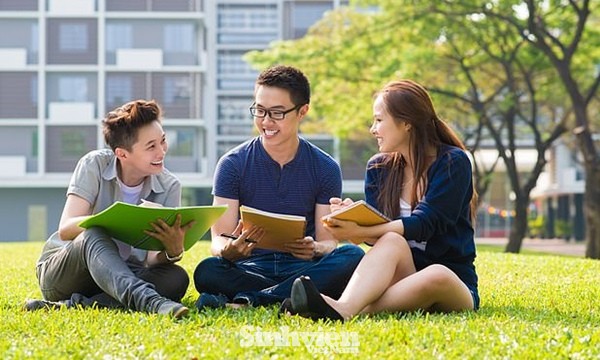 Ít nhất 13 trường ĐH của Anh có thể phải đóng cửa vì khó khăn tài chính do đại dịch ảnh 2