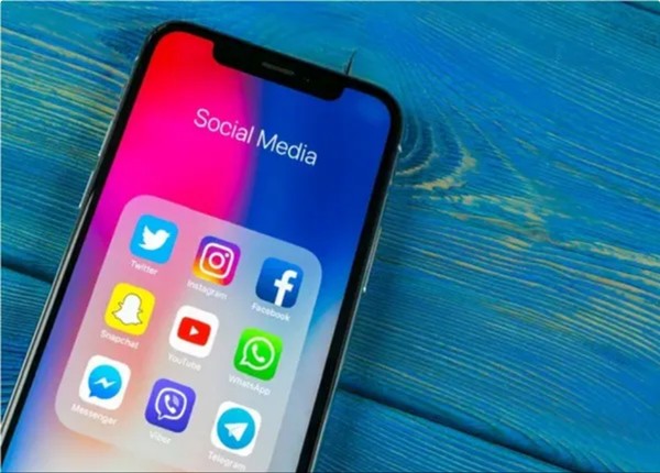 Tin bạn gái quen qua mạng, anh chàng này “cởi hết” để quay video để rồi bị tống tiền ảnh 3