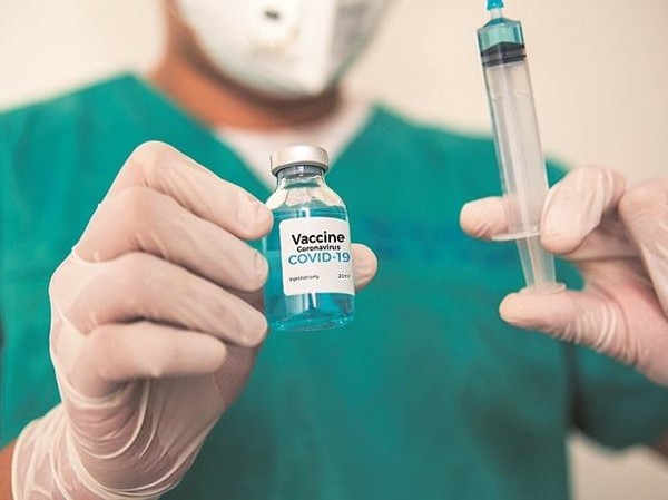 Vắc-xin COVID-19 có giá bao nhiêu tiền và mỗi người được tiêm bao nhiêu liều? ảnh 1