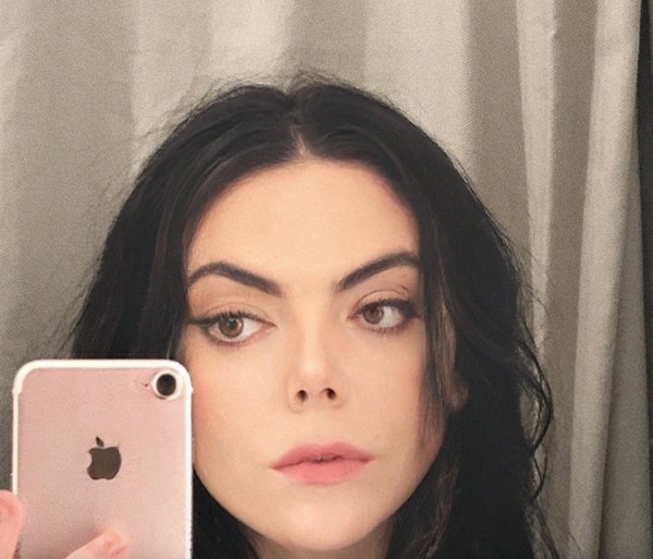 Đăng ảnh selfie lên mạng, cô gái 17 tuổi được gọi là “kiếp sau của Michael Jackson” ảnh 2