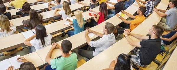 Học sinh đi học lại: Mỹ có 8 khuyến cáo, Áo có “Hệ thống đèn giao thông” chống COVID-19 ảnh 2