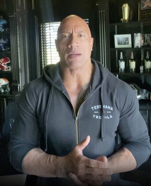 Diễn viên Dwayne “The Rock” Johnson xác nhận, anh và cả gia đình nhiễm COVID-19 ảnh 1