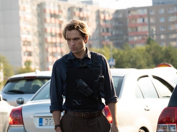 SỐC: Robert Pattinson nhiễm COVID-19, phim “The Batman” phải tạm dừng quay ảnh 1