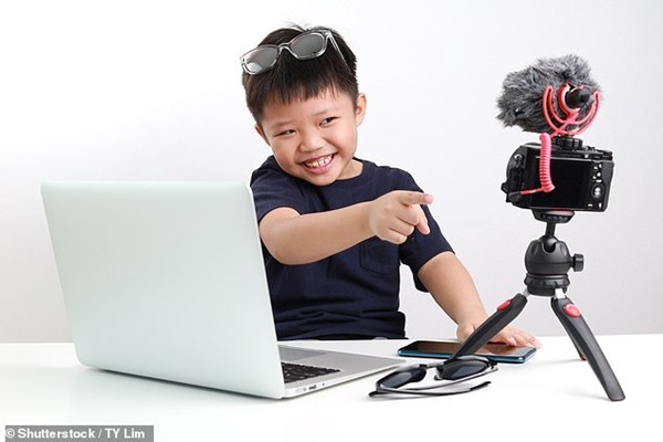 YouTube đối diện với trận chiến pháp lý “khủng” 70.000 tỷ đồng do bán dữ liệu của trẻ em ảnh 1