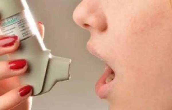 Tin mừng cho những người sợ tiêm: Vắc-xin COVID-19 dạng xịt vào miệng có thể còn tốt hơn ảnh 2