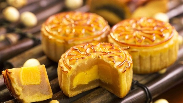 Cư dân mạng châu Á không hài lòng khi “bánh Trung Thu truyền thống ngày càng quái dị” ảnh 1