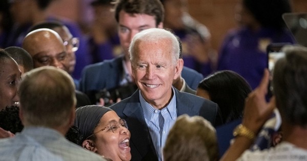 Ông Biden từng bảo mình là sinh viên một trường đại học, nhưng tại sao trường đó phủ nhận? ảnh 1