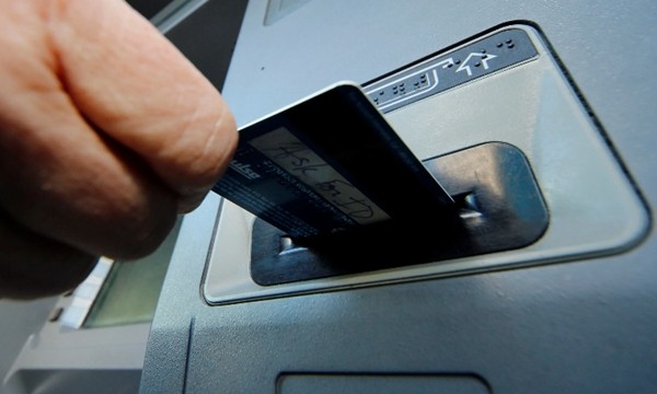 Cái kết “đắng” cho người nhặt được thẻ ATM, lại còn đoán trúng cả mã số để rút được tiền ảnh 1