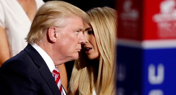 Tổng thống Trump đang đau đầu, con gái ông còn lên mạng viết lung tung để lại bị “chỉnh” ảnh 3