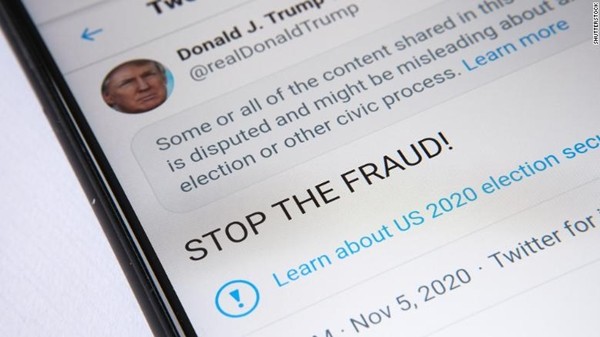 Twitter “thay đổi thái độ” với Tổng thống Trump: Gắn vào bài câu cảnh cáo mà ông ghét nhất ảnh 1