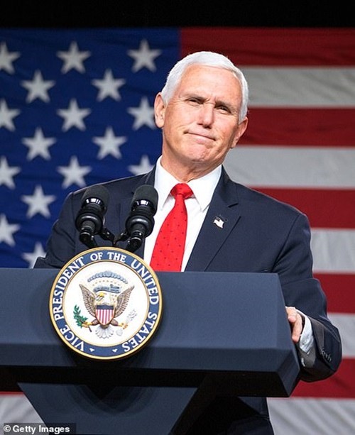 Tại bang chiến địa Georgia, Tổng thống Trump nói điều bất ngờ về Phó Tổng thống Mike Pence ảnh 2