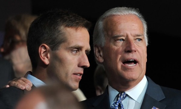 Tính cách khác biệt, nhưng tại sao ông Joe Biden và bà Kamala Harris trở thành bạn thân? ảnh 1