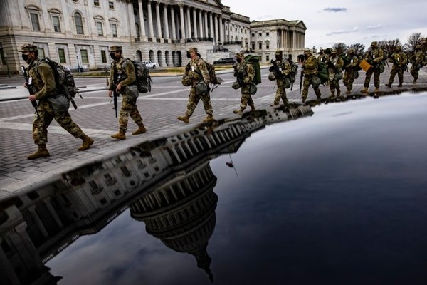 Ông Joe Biden quyết tuyên thệ bên ngoài Điện Capitol dù nhiều người nghĩ bên trong an toàn hơn, tại sao vậy? ảnh 3