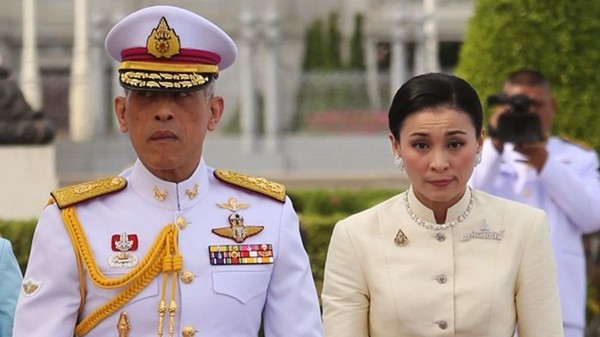 Nội chiến hậu cung hoàng gia Thái Lan: Quý phi thắng thế, được phong làm Đệ nhị Hoàng hậu? ảnh 2