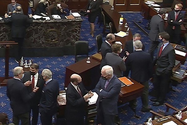 Cựu Tổng thống Trump được tha bổng mở ra cơ hội nào cho ông và cả Tổng thống Joe Biden? ảnh 3