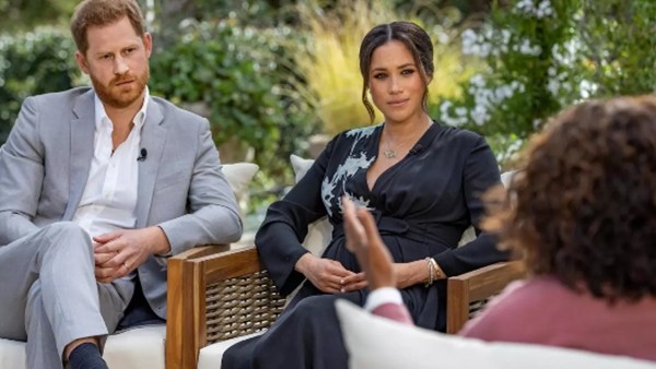 4 “quả bom tấn” mà Meghan - Harry đã “thả” trong cuộc phỏng vấn “bóc phốt” Hoàng gia Anh ảnh 4