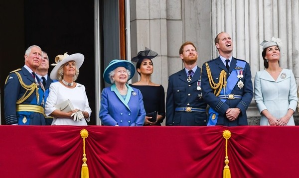 Meghan nói suốt 2 tiếng, Nữ hoàng Anh phản hồi bằng 61 từ nhưng mang rất nhiều ý nghĩa ảnh 3