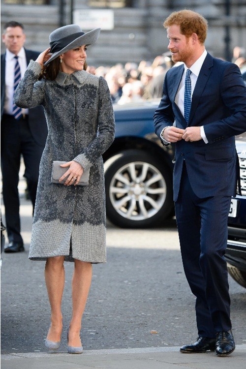 Có phải tình bạn thân giữa Công nương Kate và Harry đã gây ra vết rạn giữa Meghan và Kate? ảnh 4