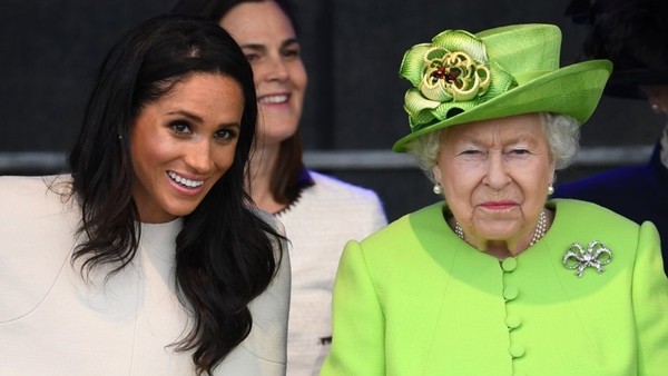 Meghan chú ý đến Kate từ trước khi quen Harry, sao lại bảo “chẳng biết gì về Hoàng gia“? ảnh 1
