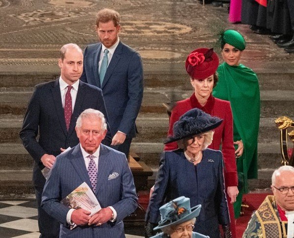 Đâu chỉ “rơi lệ”, còn 4 việc phá vỡ tình chị em giữa hai nàng dâu Hoàng gia Kate - Meghan ảnh 5