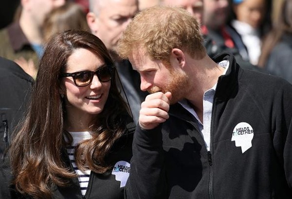 Hoàng tử Harry có nickname ngọt ngào để gọi chị dâu Kate, liệu có khiến Meghan không vui? ảnh 3