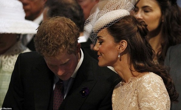 Hoàng tử Harry có nickname ngọt ngào để gọi chị dâu Kate, liệu có khiến Meghan không vui? ảnh 1