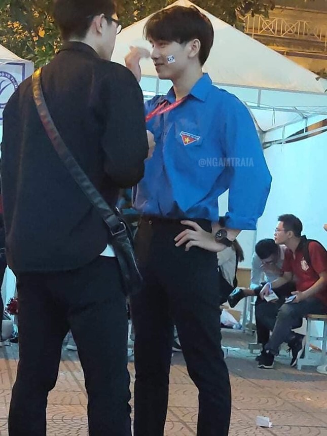 ĐH Y Hà Nội: Những nam sinh sở hữu ngoại hình điển trai cùng thành tích học tập đỉnh ảnh 2