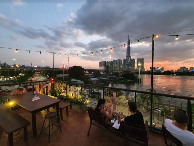 Hai địa điểm ngắm hoàng hôn lãng mạn, view sống ảo “đỉnh của chóp” tại phía Đông Sài Gòn ảnh 5