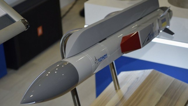 Ukraine khoe tên lửa siêu thanh mới cho máy bay Sukhoi ảnh 1