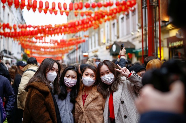 Thời dịch virus corona: Cuộc sống trong chiếc khẩu trang ảnh 5