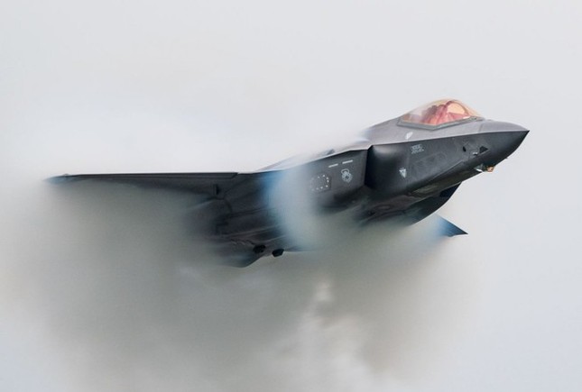 Siêu tiêm kích F-35 không thể bay với tốc độ siêu thanh ảnh 2