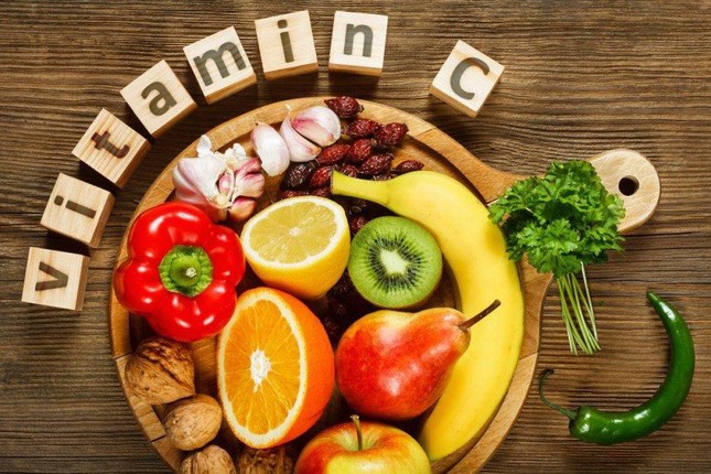 Dấu hiệu nhận biết cơ thể thiếu hụt vitamin C, biết để bổ sung ngay kẻo mắc 'bệnh trọng' ảnh 2