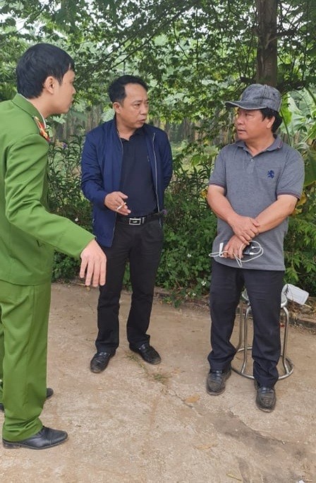 Bắt 11 tàu hút và nhóm bảo kê cát tặc trên sông Hồng ảnh 2