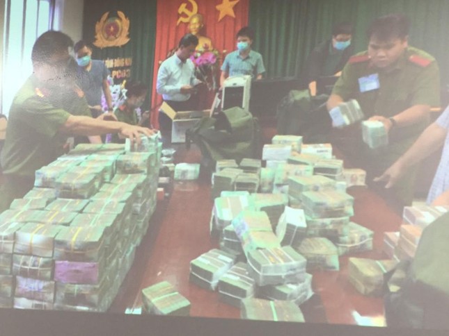 Cựu Tư lệnh Vùng Cảnh sát Biển 4 nhận hối lộ gần 7 tỷ đồng của trùm buôn lậu xăng dầu ảnh 3