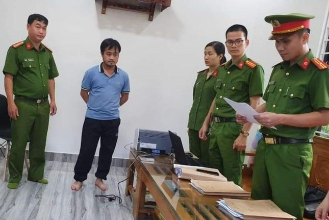 Bắt giam hai cán bộ CDC Quảng Trị tuồn bán kit test cho Công ty Việt Á ảnh 1