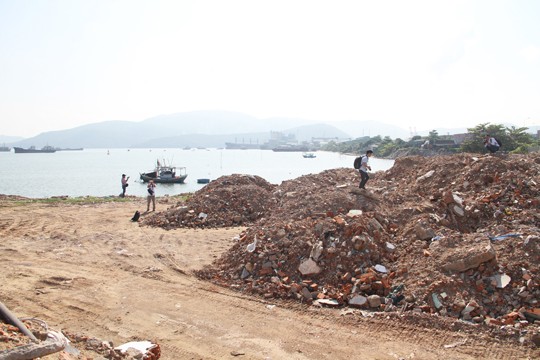 Bí thư Bình Định 'chất vấn' trách nhiệm vụ đổ đất đá lấp đầm Thị Nại ảnh 3