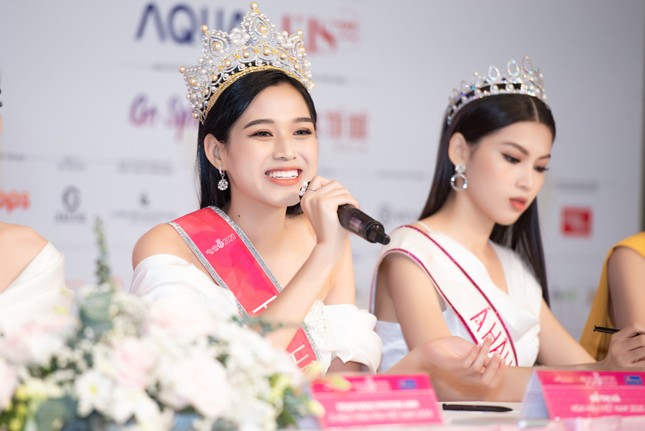 Tân Hoa hậu Đỗ Thị Hà: “Tôi là cô gái có thể không phải là gu của nhiều người” ảnh 2