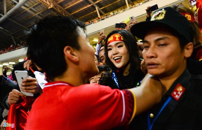 Trước tin đồn “đi đường quyền” với Quỳnh Anh, Duy Mạnh là chàng trai lãng mạn có thừa ảnh 4