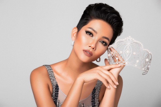 Cuộc thi online “rần rần” nhất mùa Tết 2021: Hoa hậu, cơ trưởng “soái ca”, giám khảo Siêu Trí Tuệ rủ fan tham gia! ảnh 1