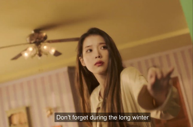 IU - HyunA đồng loạt comeback, dân tình tấm tắc “Mỗi người một vẻ, mười phân vẹn mười” ảnh 1