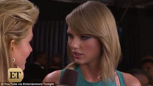Taylor Swift và fan lên tiếng phản đối 2 series Netflix có nội dung “cà khịa” kém duyên ảnh 2