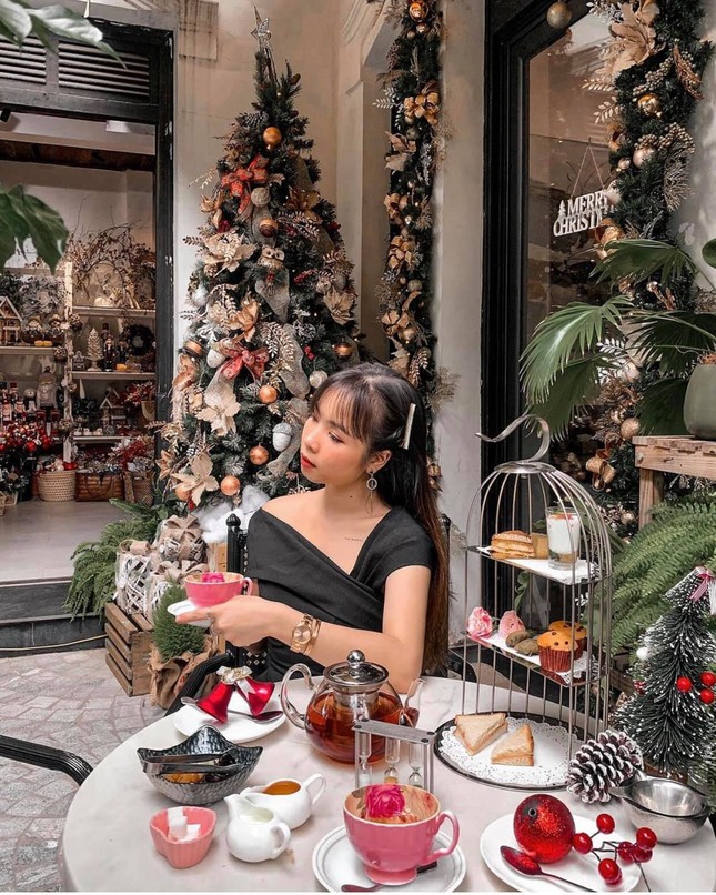 Top 5 quán cà phê đáng yêu, đẹp và “ngầu” nhất định bạn phải ghé vào mùa Giáng sinh này ảnh 12