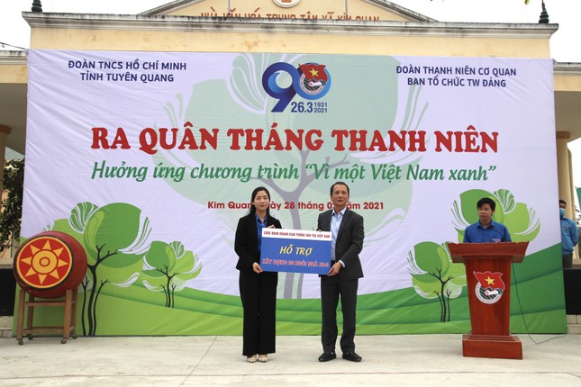 Thanh niên Ban Tổ chức Trung ương Đảng xây tổ ấm cho người nghèo Tuyên Quang ảnh 4