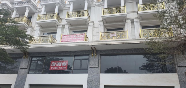 Qua thời 'gà đẻ trứng vàng', shophouse rơi vào cảnh ế ẩm, nhếch nhác ảnh 2